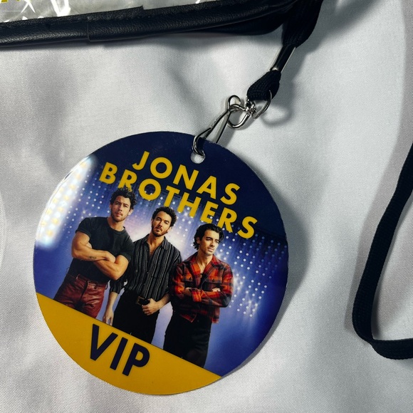 The Jonas Brothers Five Albums Every Night Clear Crossbody Bag VIP Exclusive - Picture 2 of 4